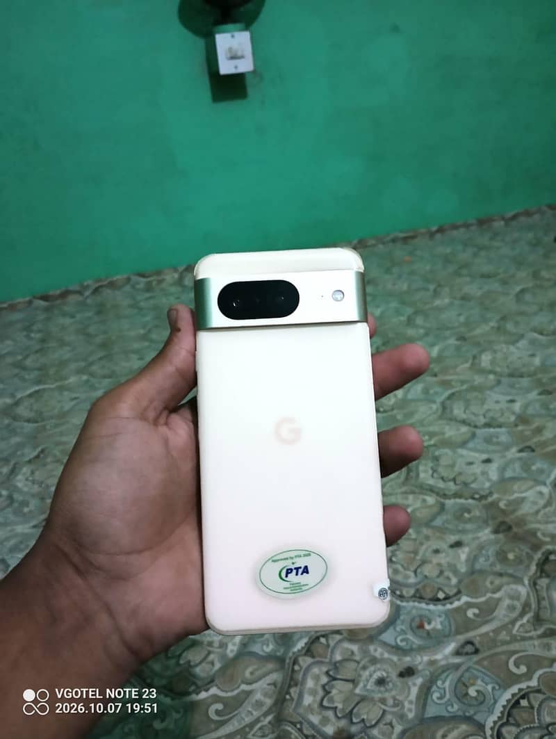 Google Pixel 8 6