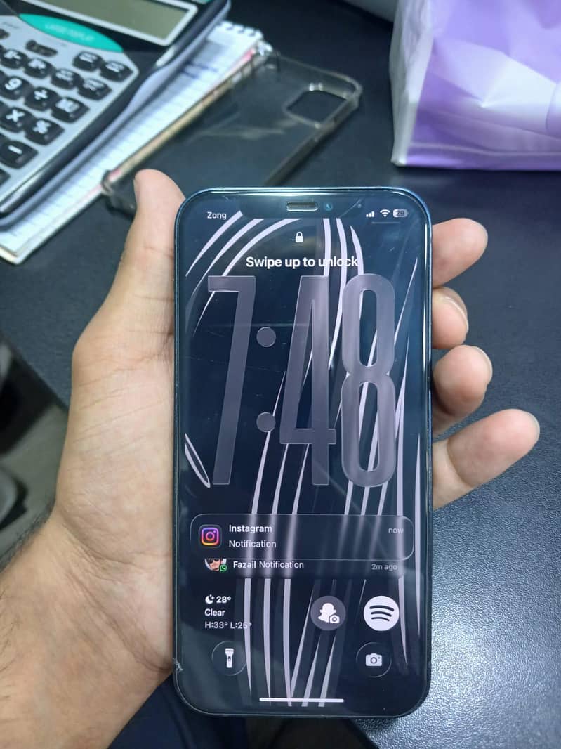 Apple iPhone 12 1