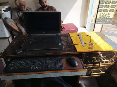Computer Table with wheels installed