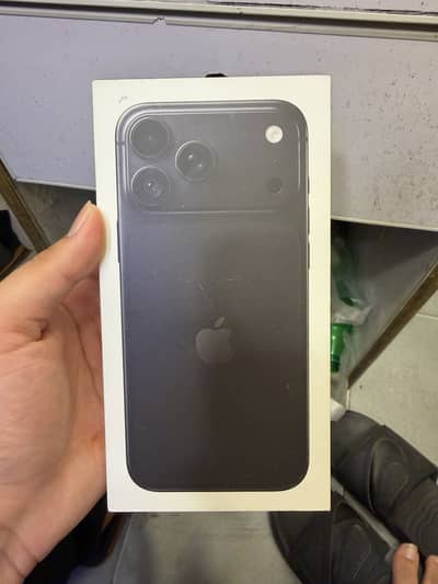 iPhone 18 Pro Max Black Physical Esim Non PTA System Active 0 Cycle
