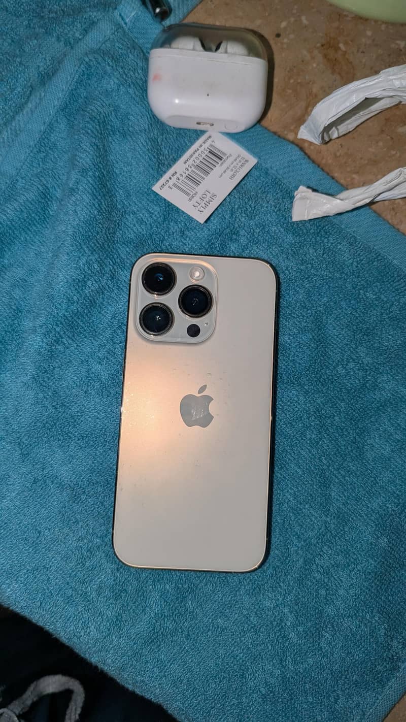 Apple iPhone 14 Pro 0