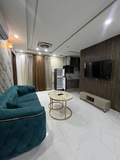 1 BED FUR APARTMENT FOR RENT BAHRIA TOWN LAHORE