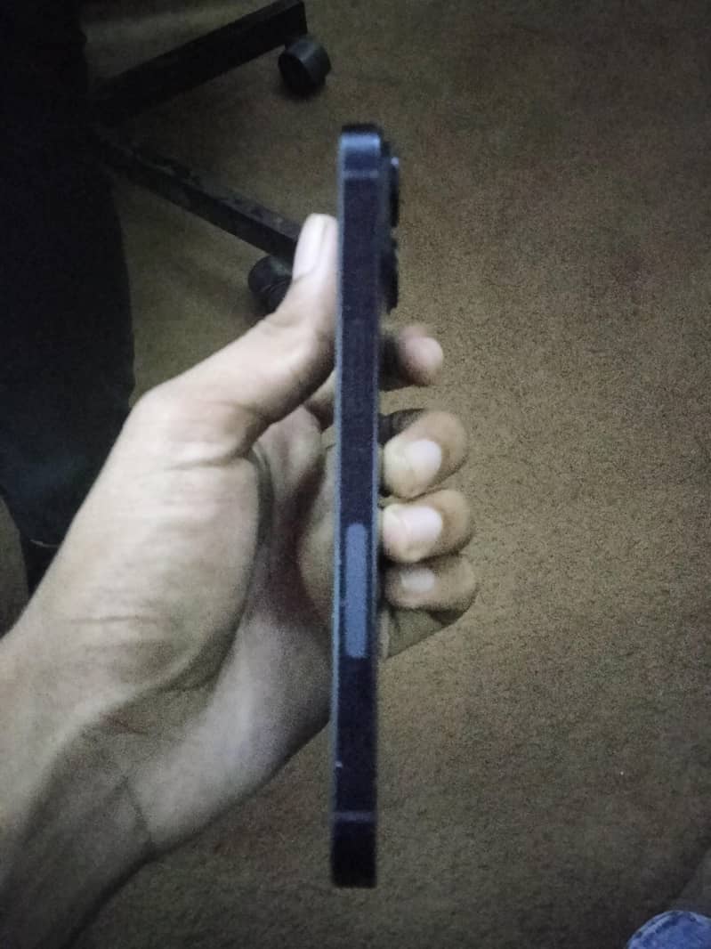 Apple iPhone 14 2