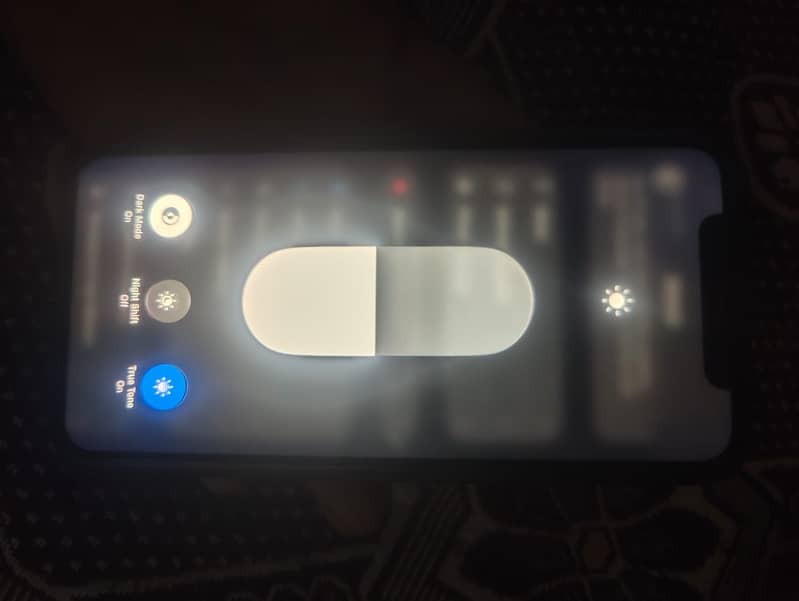 Apple iPhone 11 3