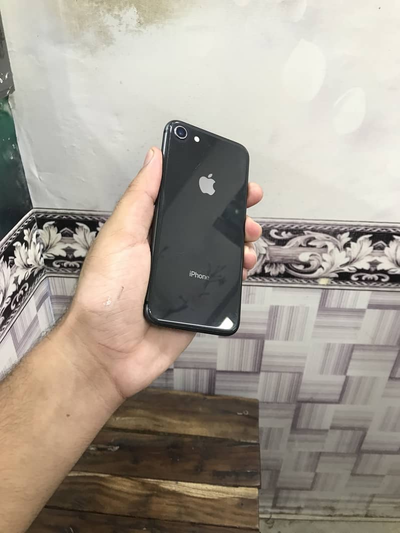 Apple iPhone 8 2
