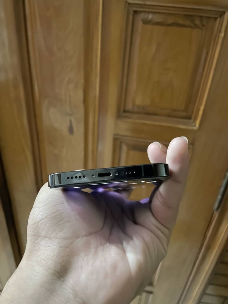 Apple iPhone 12 Pro 3