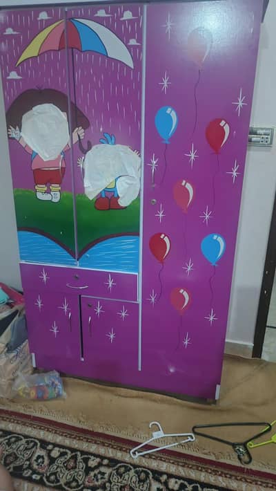 Kids wardrobe