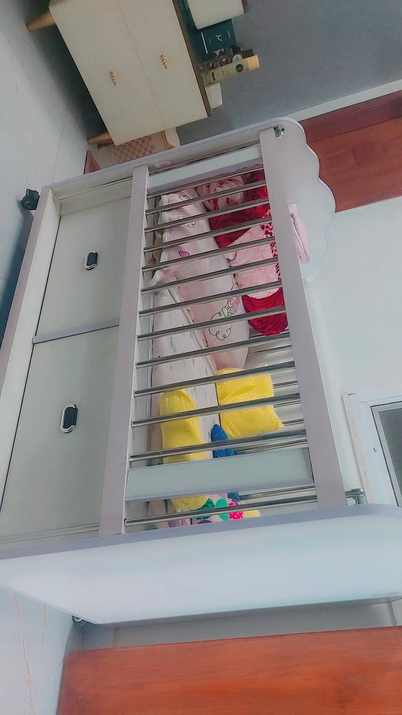 baby cot 1