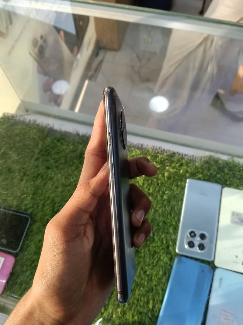 One Plus 7T 3