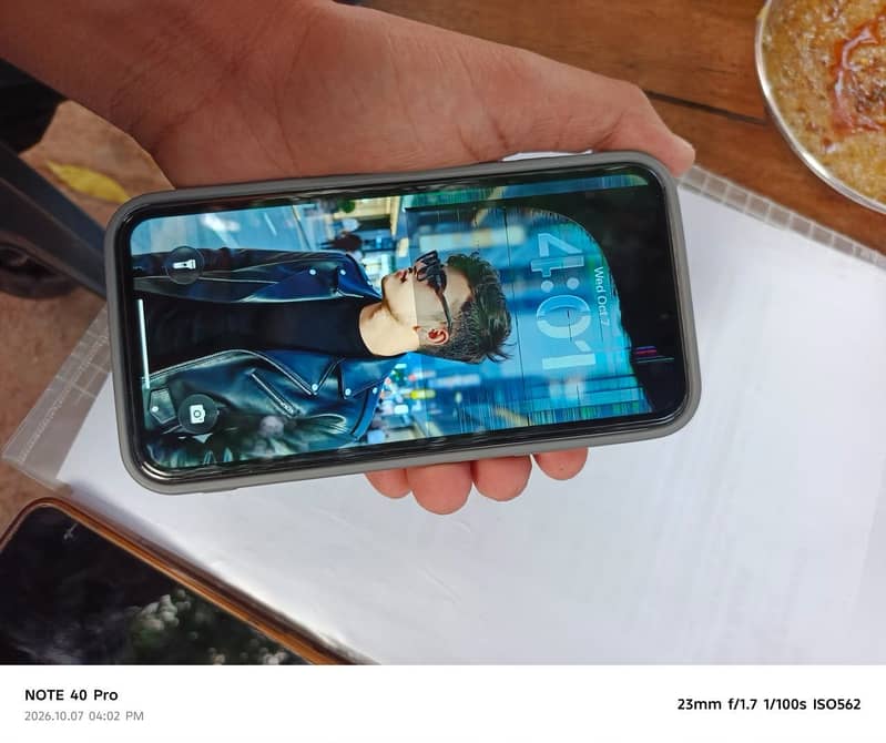 Apple iPhone 11 0