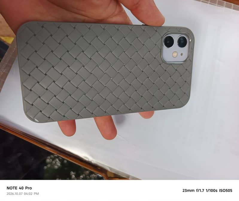 Apple iPhone 11 3