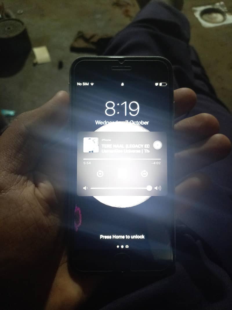 Apple iPhone 6S 4