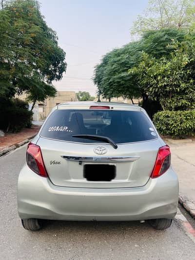 Toyota Vitz 2015