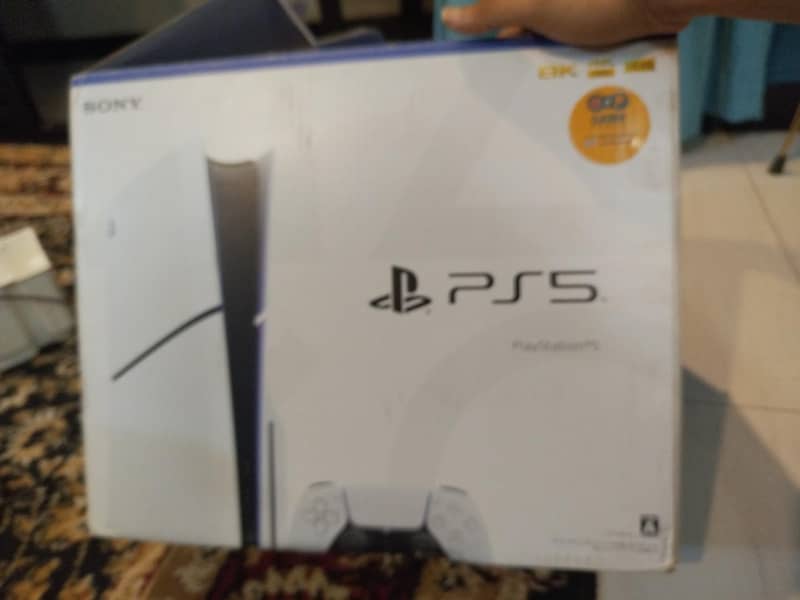 PS5 1 TB 6