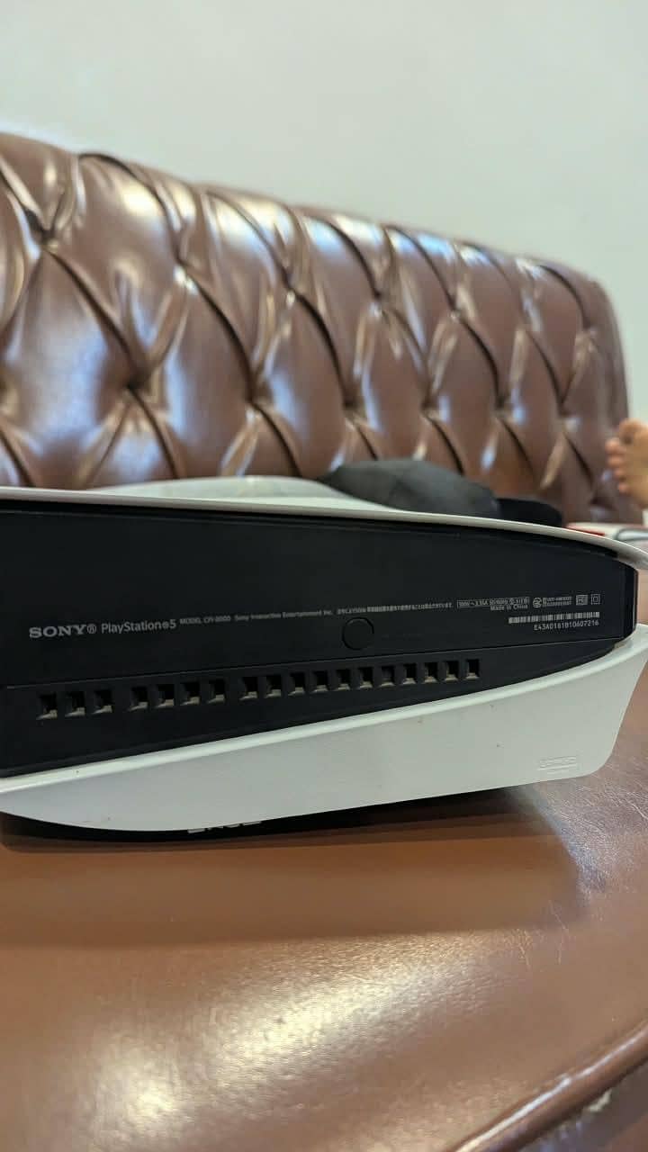 PS5 1 TB 8