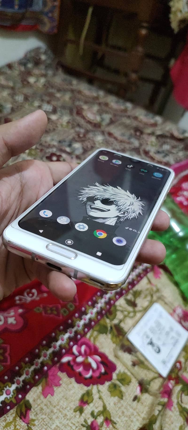 Sharp Aquos R2 0