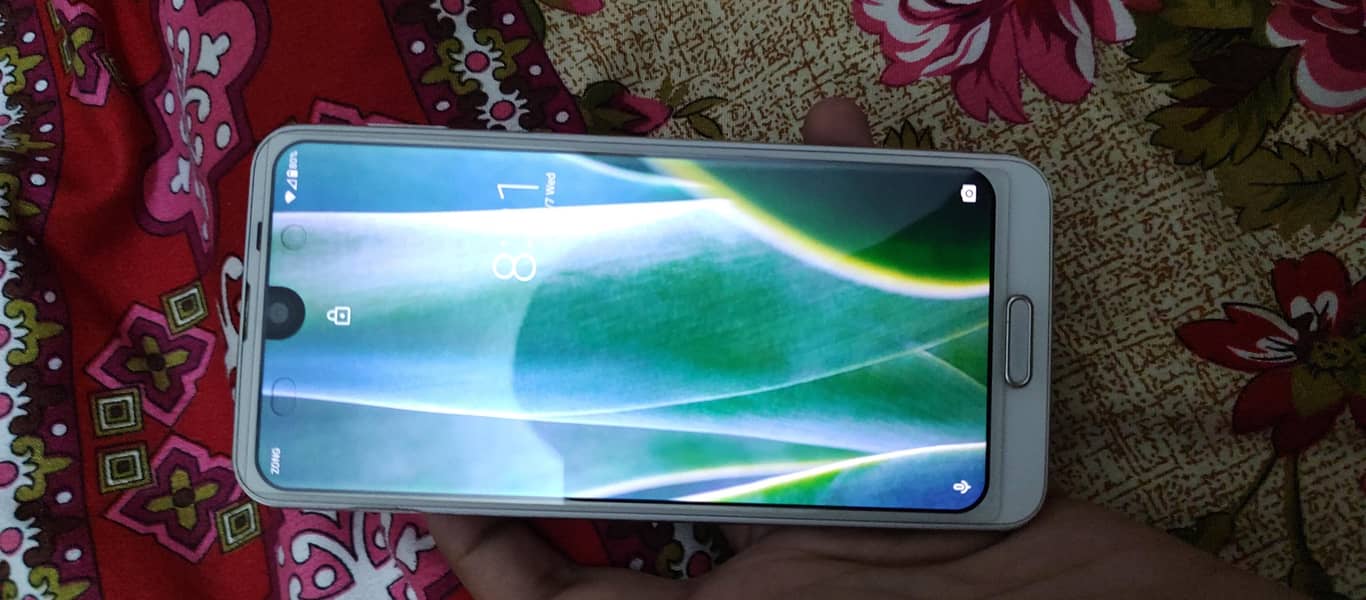 Sharp Aquos R2 1
