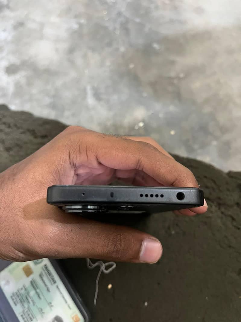Xiaomi Redmi Note 13 Pro 4