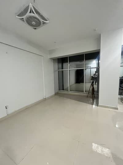 FOR RENT: 600 SQ FT COMMERCIAL OFFICE SPACE (2ND FLOOR) SMALL BUKHARI, DHA PHASE 6, KARACHI