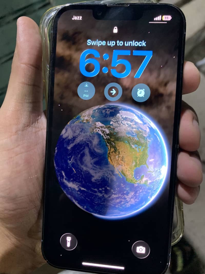 Apple iPhone 13 Pro 1