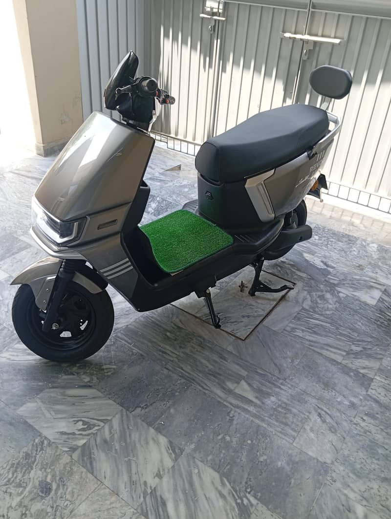 Revoo A12 4