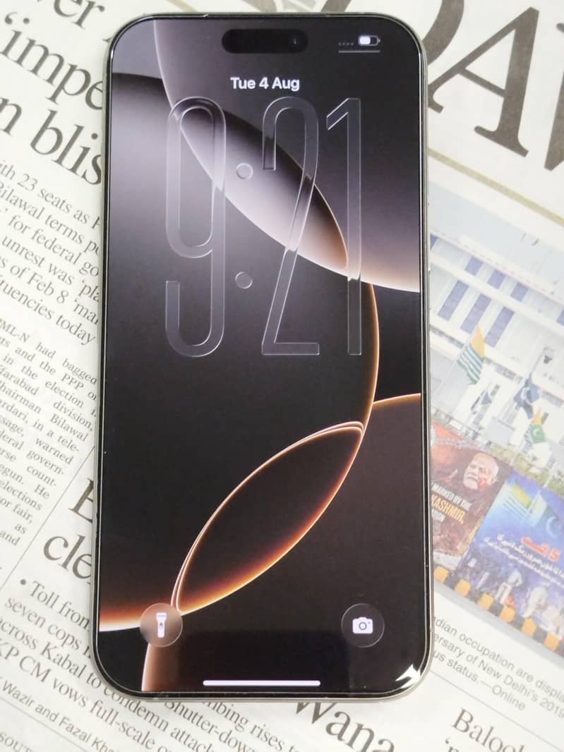 Apple iPhone 16 Pro Max 2