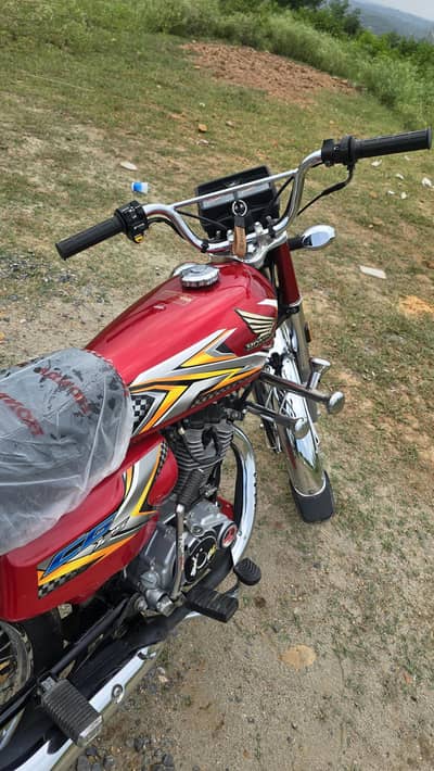 HONDA CG125 2025