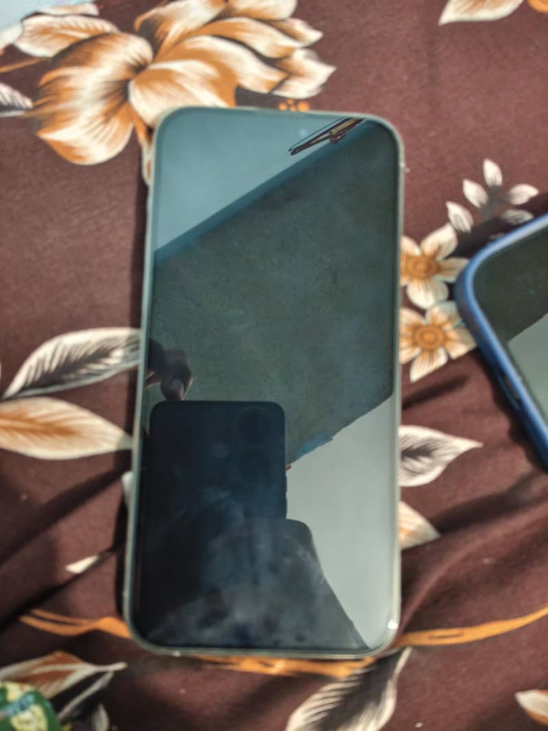 Apple iPhone 15 Pro Max 1