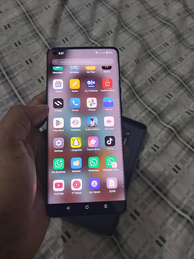 One plus 8pro 12+4/256 1
