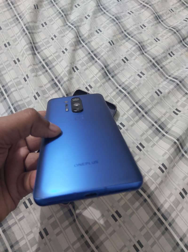 One plus 8pro 12+4/256 2