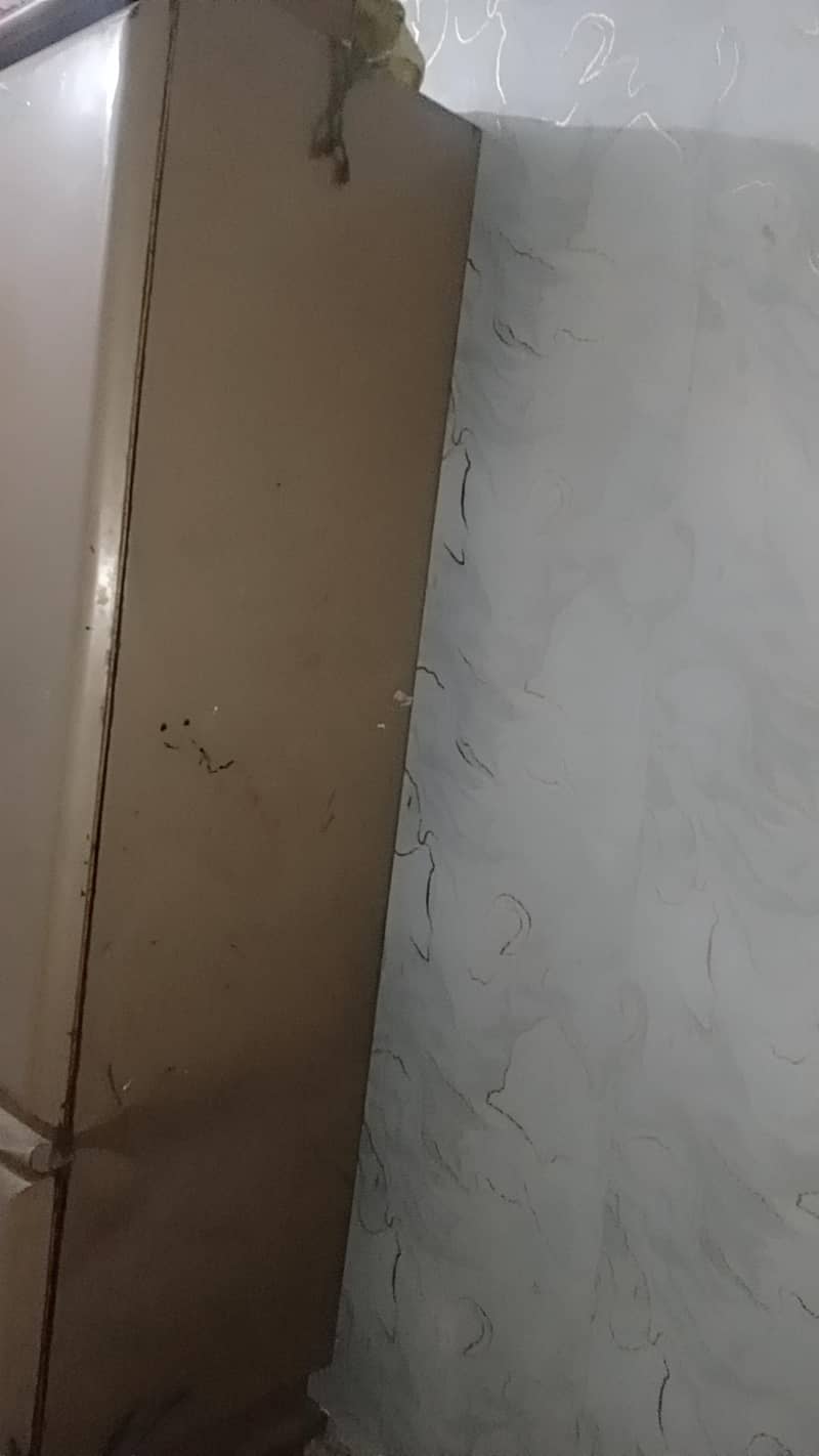 Almari (wardrobe) 1