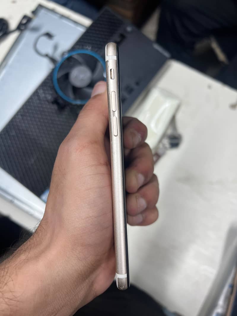 Apple iPhone 6 2