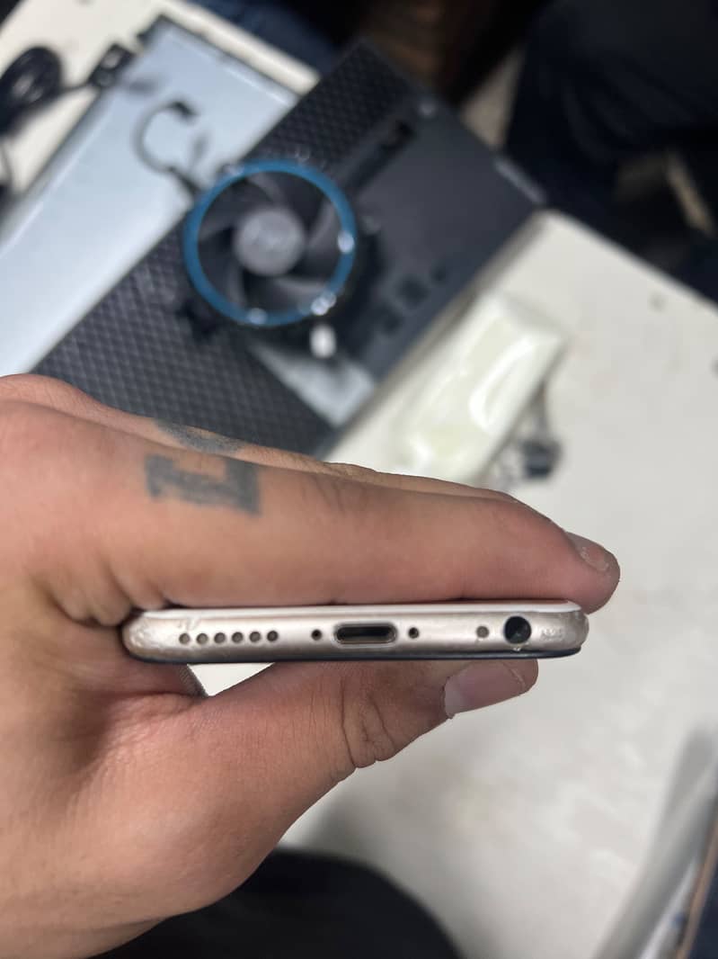 Apple iPhone 6 5