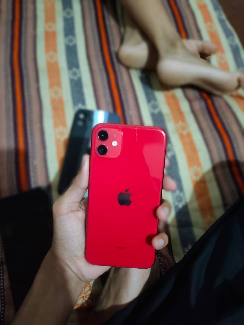 Apple iPhone 11 4