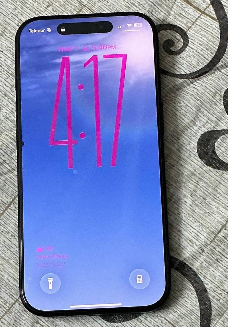 Apple iPhone 16 Pro 6