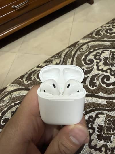 Apple Airpods 2nd generation brand new condition with box and cabel