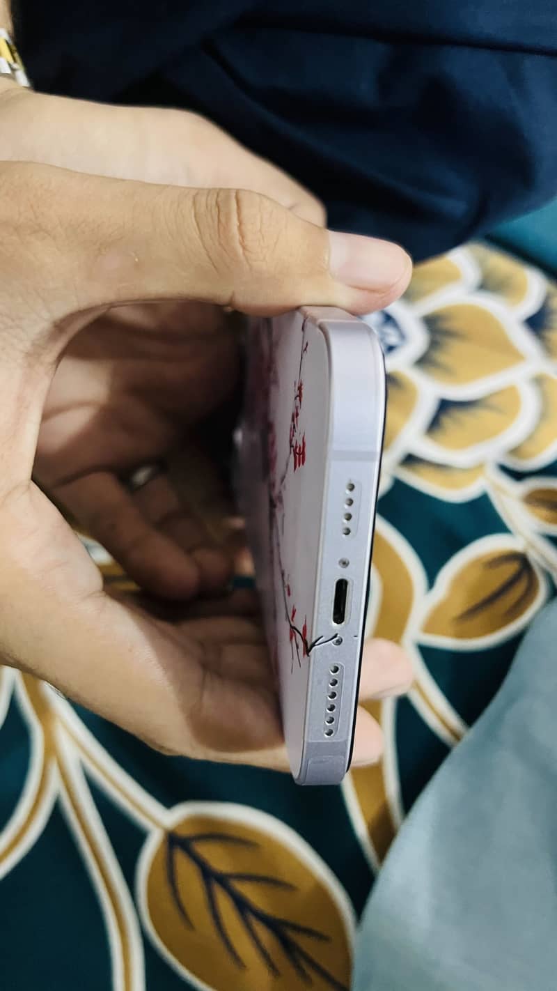 Apple iPhone 14 plus 4