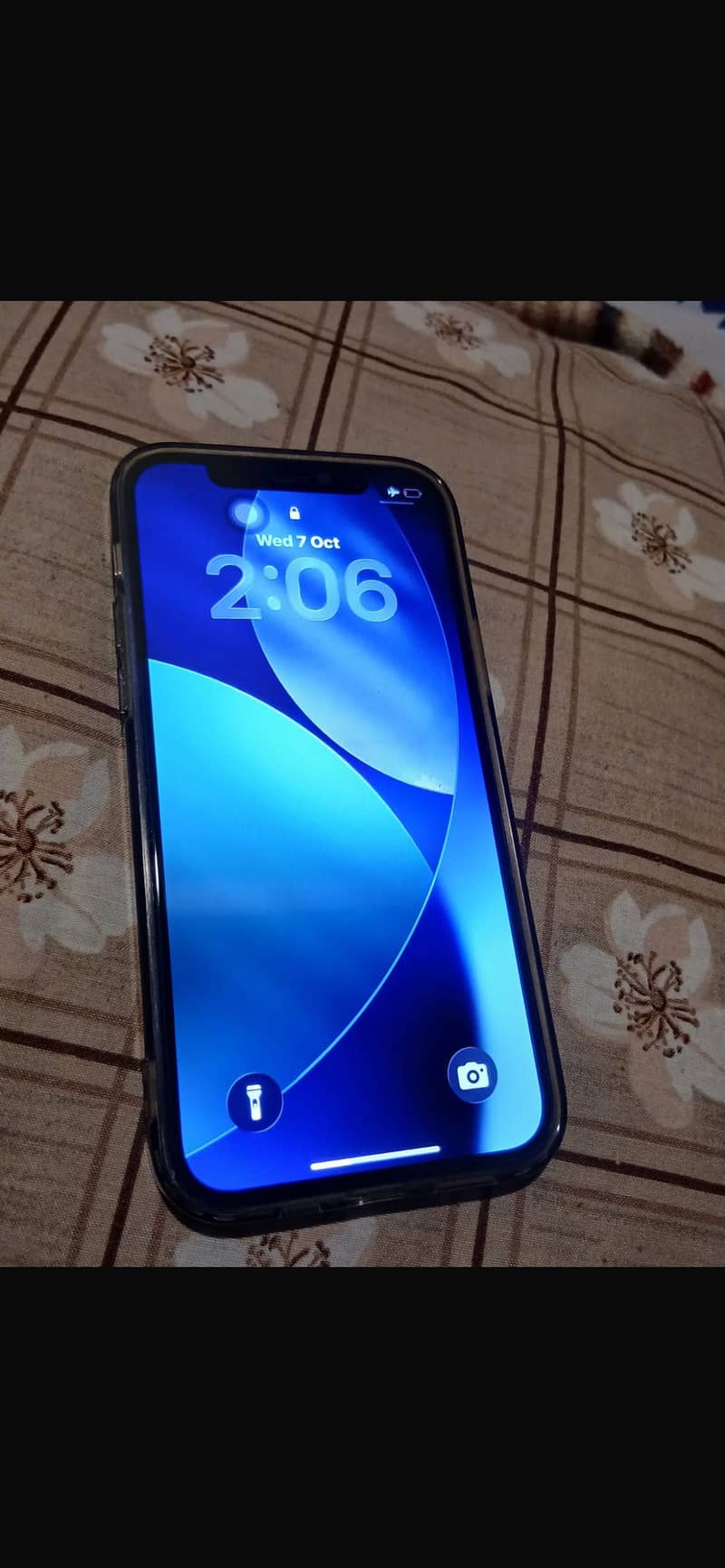Apple iPhone 12 4