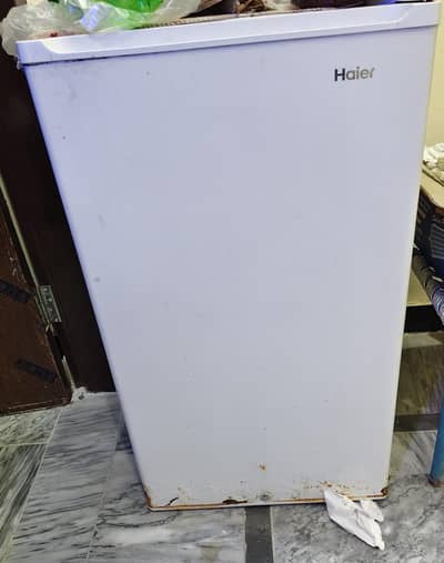 Small fridge for Sale