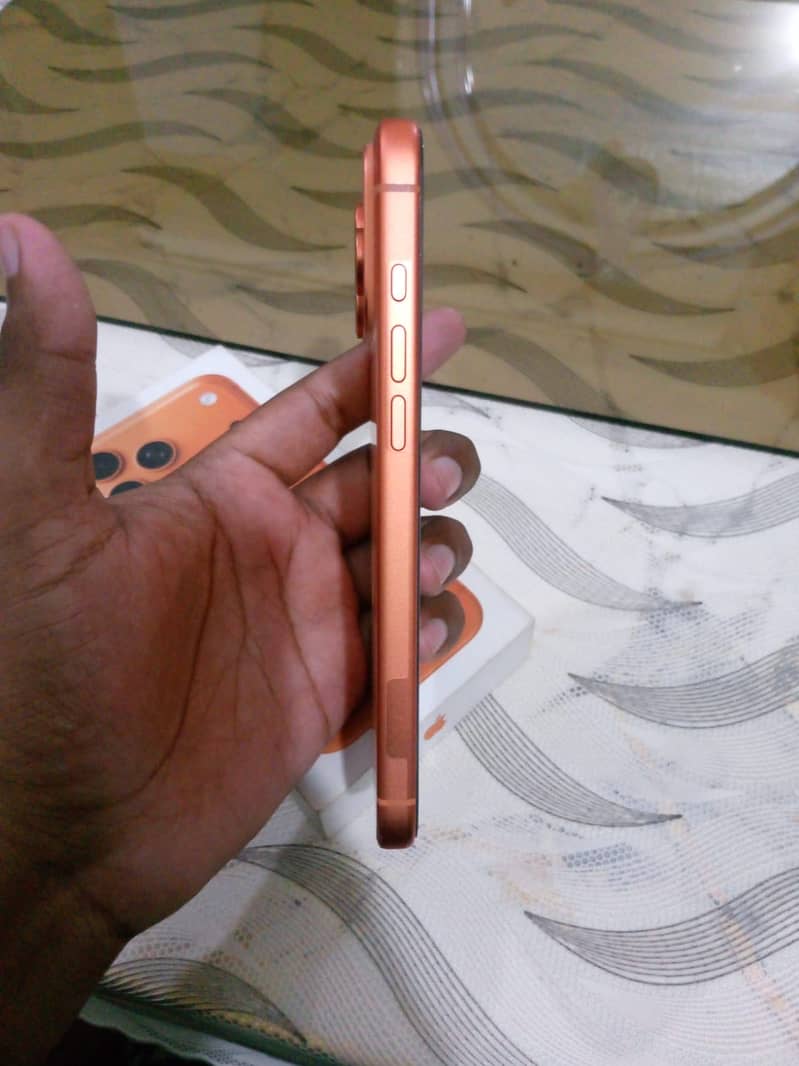 Apple iPhone 17 Pro Max 1