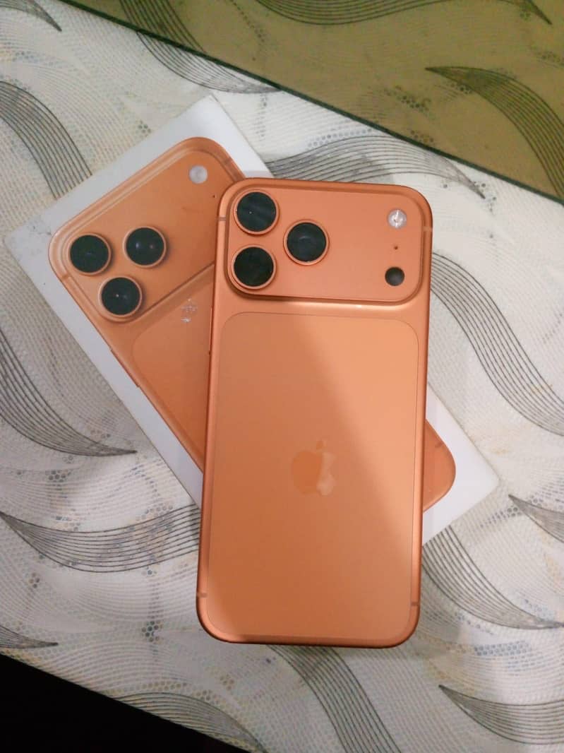 Apple iPhone 17 Pro Max 4