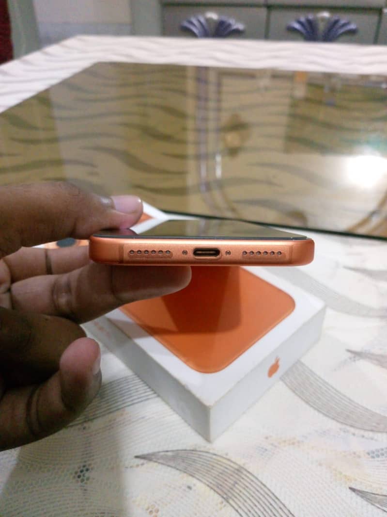 Apple iPhone 17 Pro Max 5