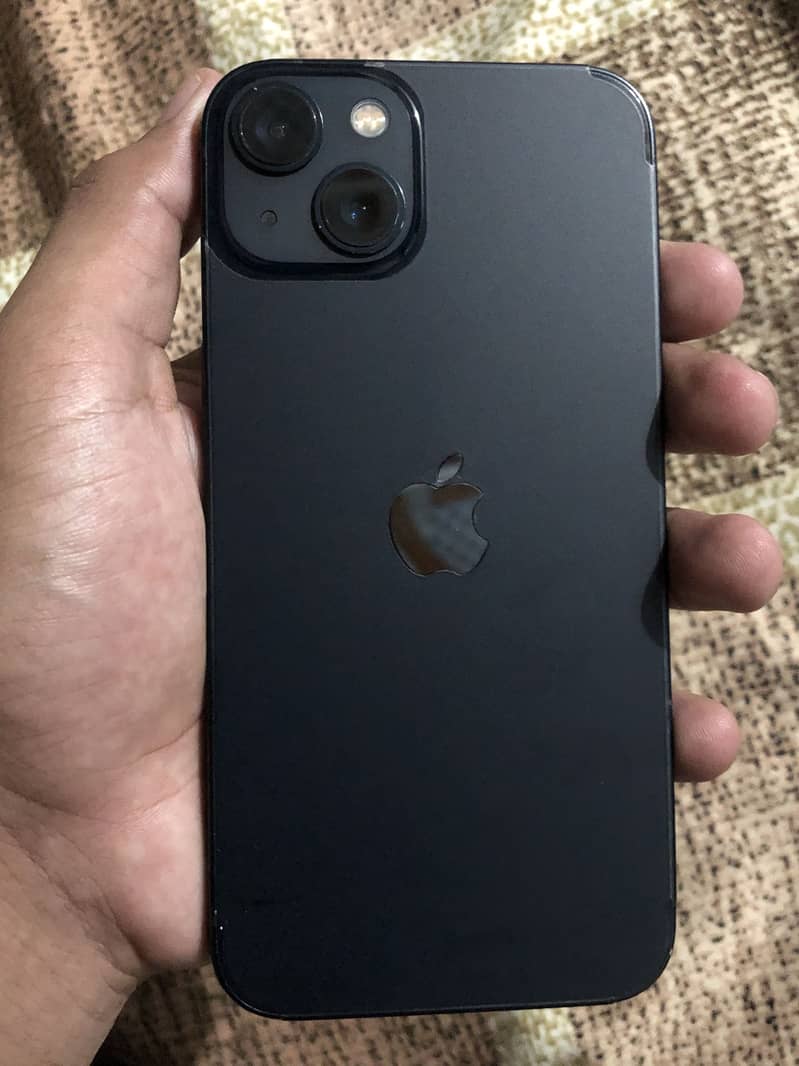 Apple iPhone 13 0