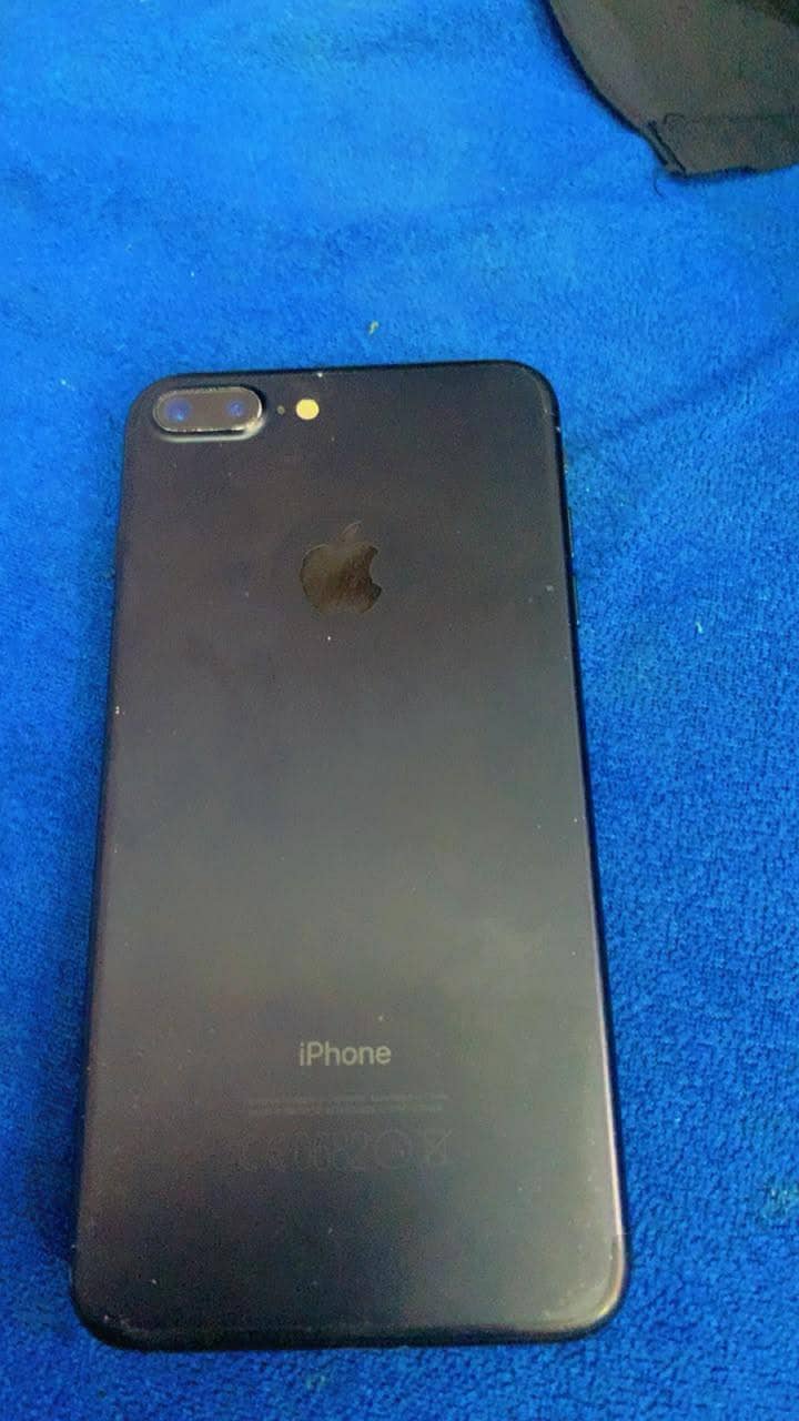 Apple iPhone 7 Plus 1