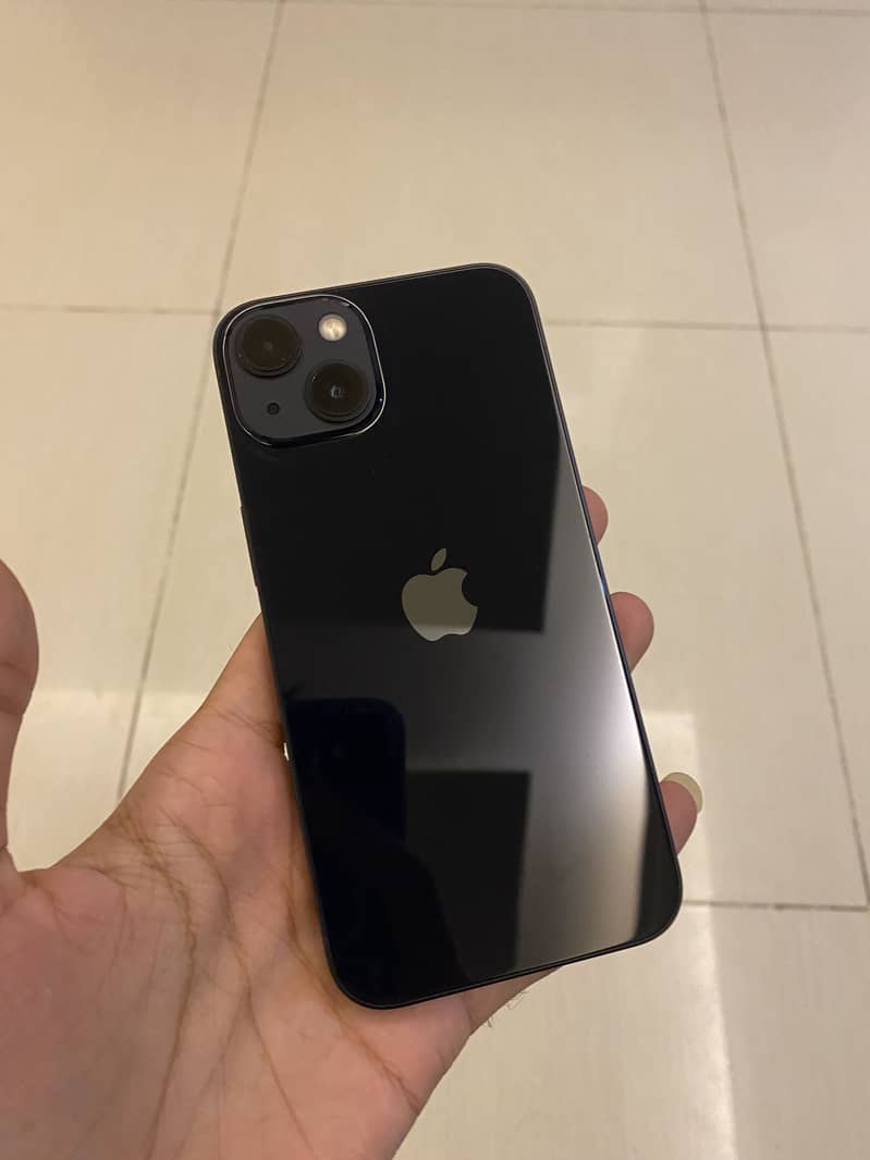 Apple iPhone 13 0