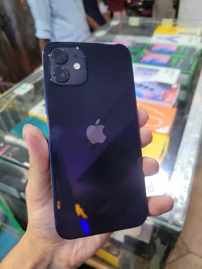 Apple iPhone 12