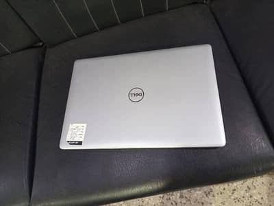 Dell i7 8th gen | 8gb nvme / 256gb SSD with fingerprint reader