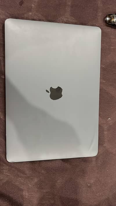 Urgent sale Mac book pro 19 13inch