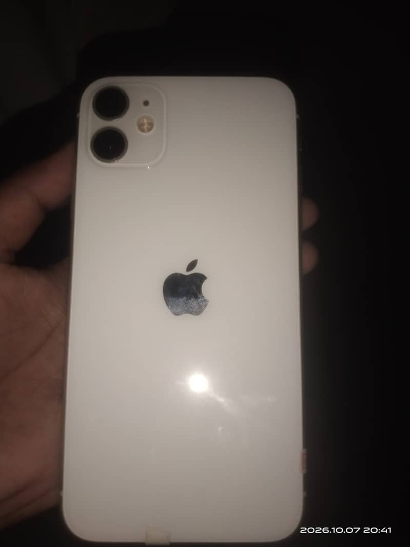 Apple iPhone 11 0