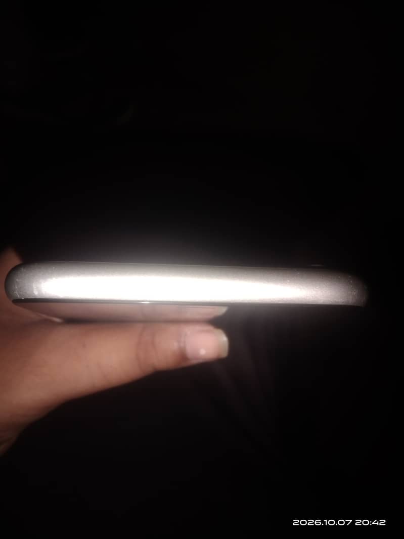Apple iPhone 11 3